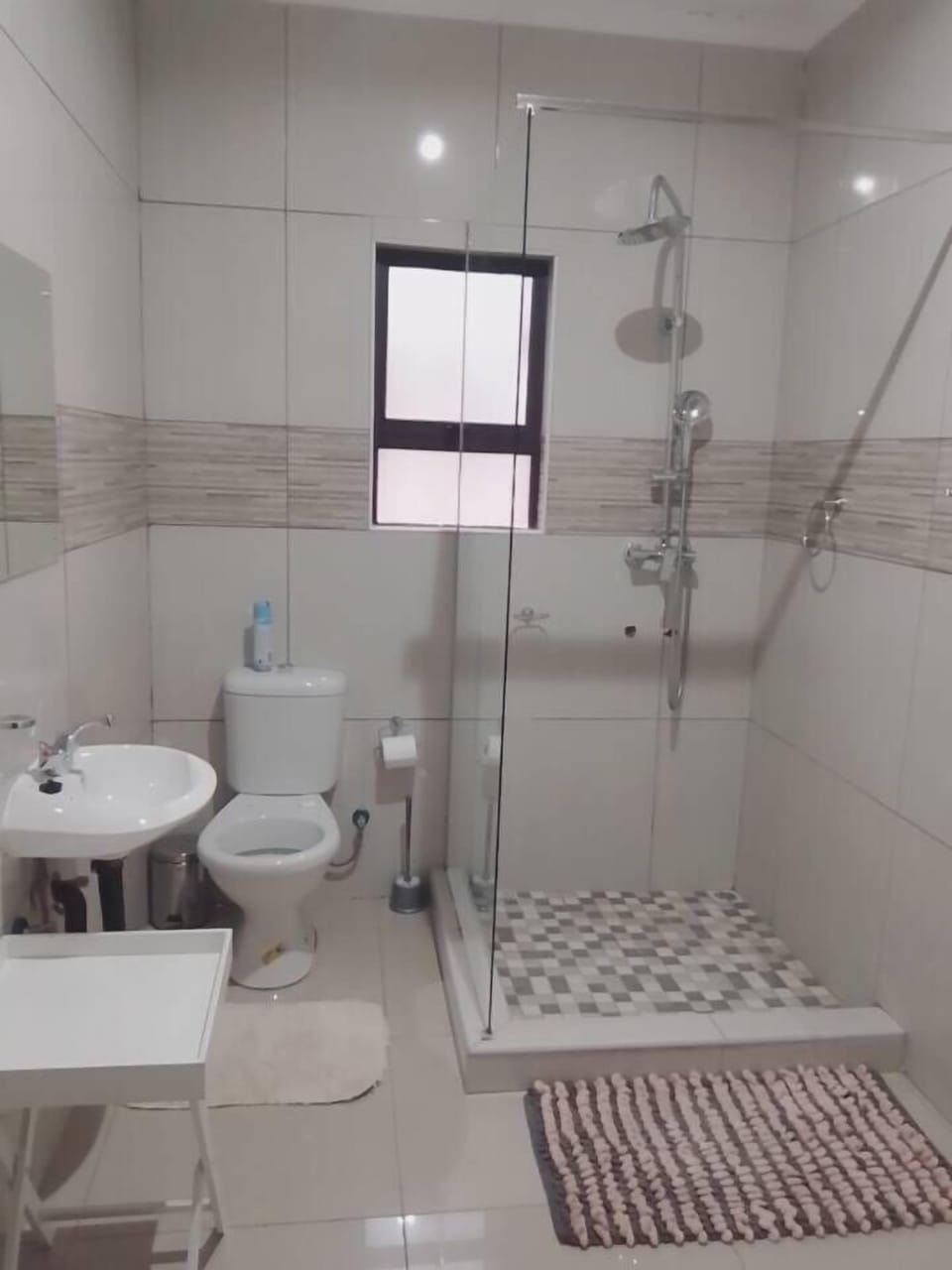 Standard Room | Bathroom