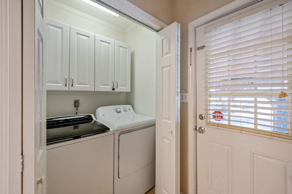 Full size washer & dryer