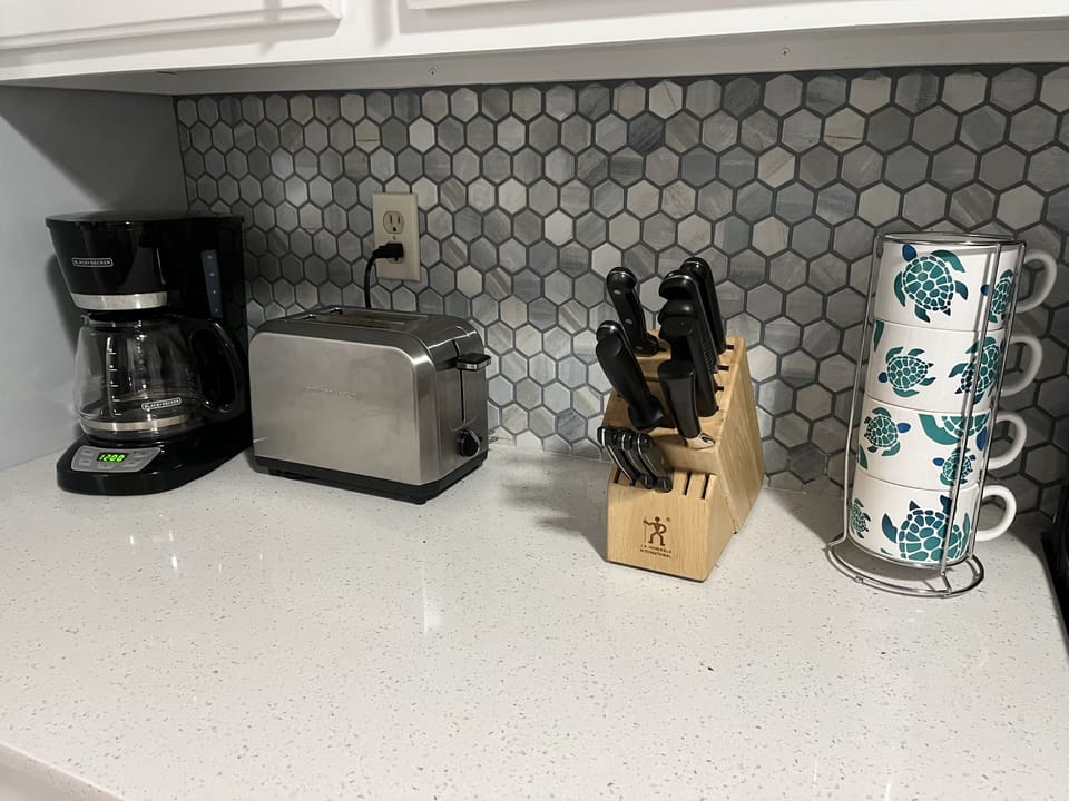 Some kitchen accessories.