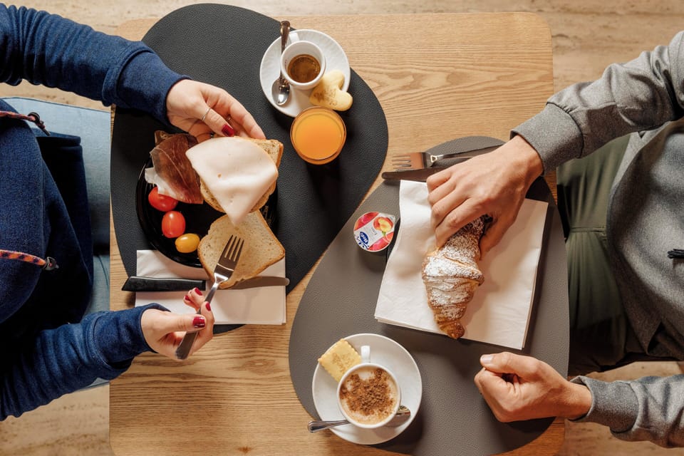 Daily buffet breakfast for a fee