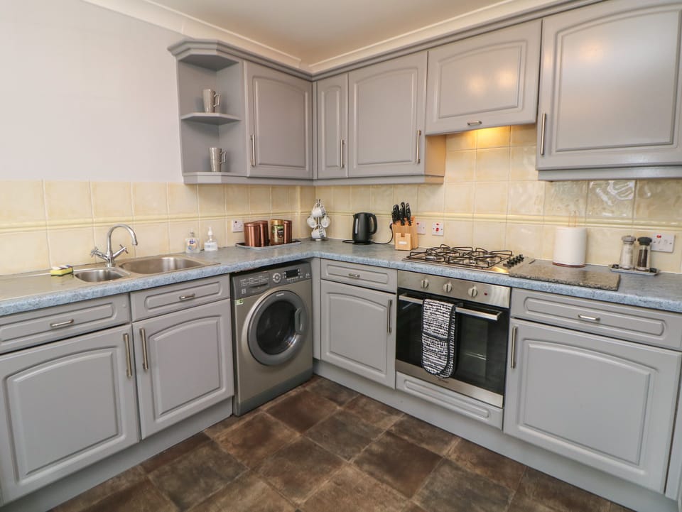 Fridge, dishwasher, electric kettle, toaster