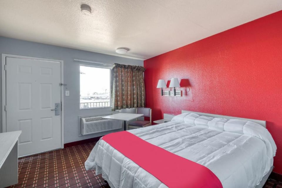 Room, 1 Double Bed | Free WiFi, bed sheets, wheelchair access