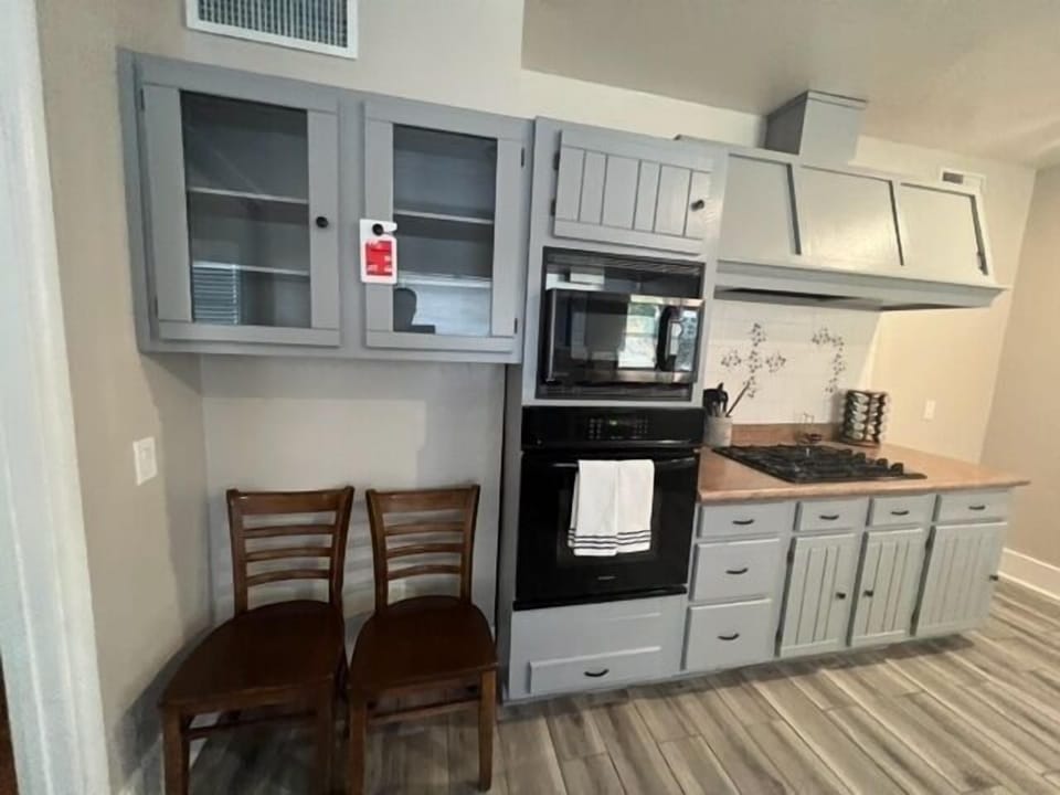 Microwave & Oven