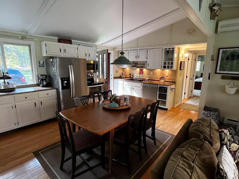 Kitchen. 
