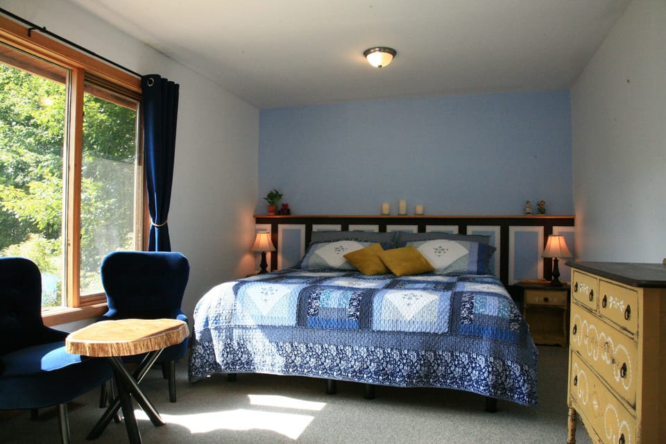 Comfort Room | 1 bedroom, free WiFi, bed sheets