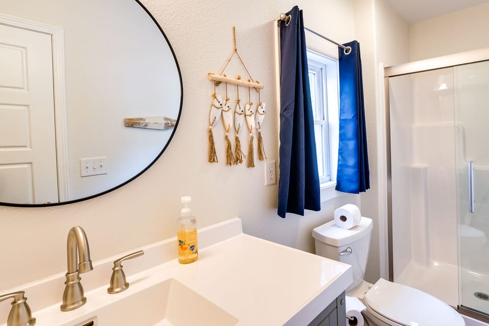 Full Bathroom