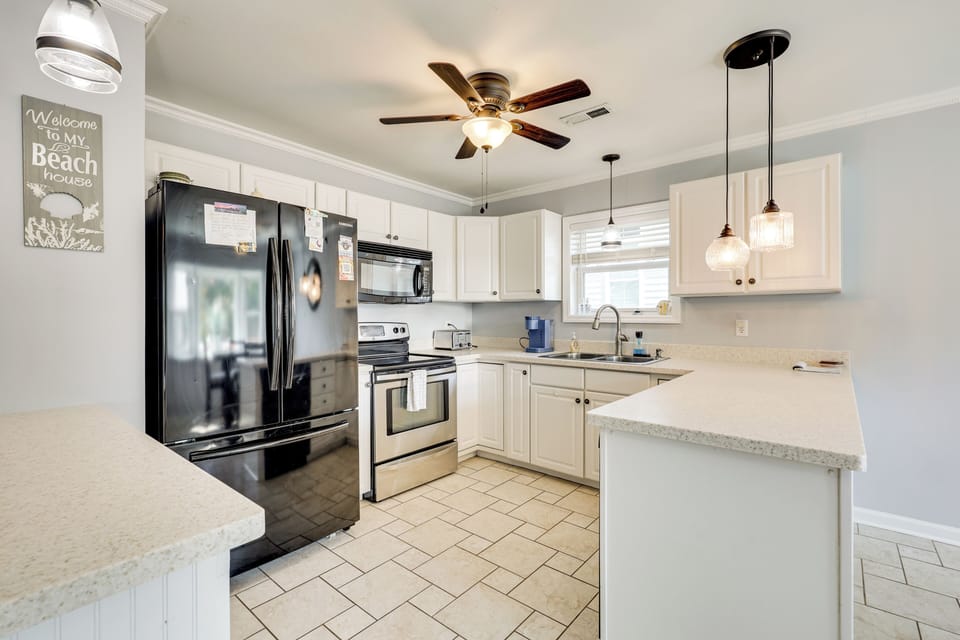 Kitchen | Main Floor | Keurig Coffee Maker | Dishwasher | Cooking Basics