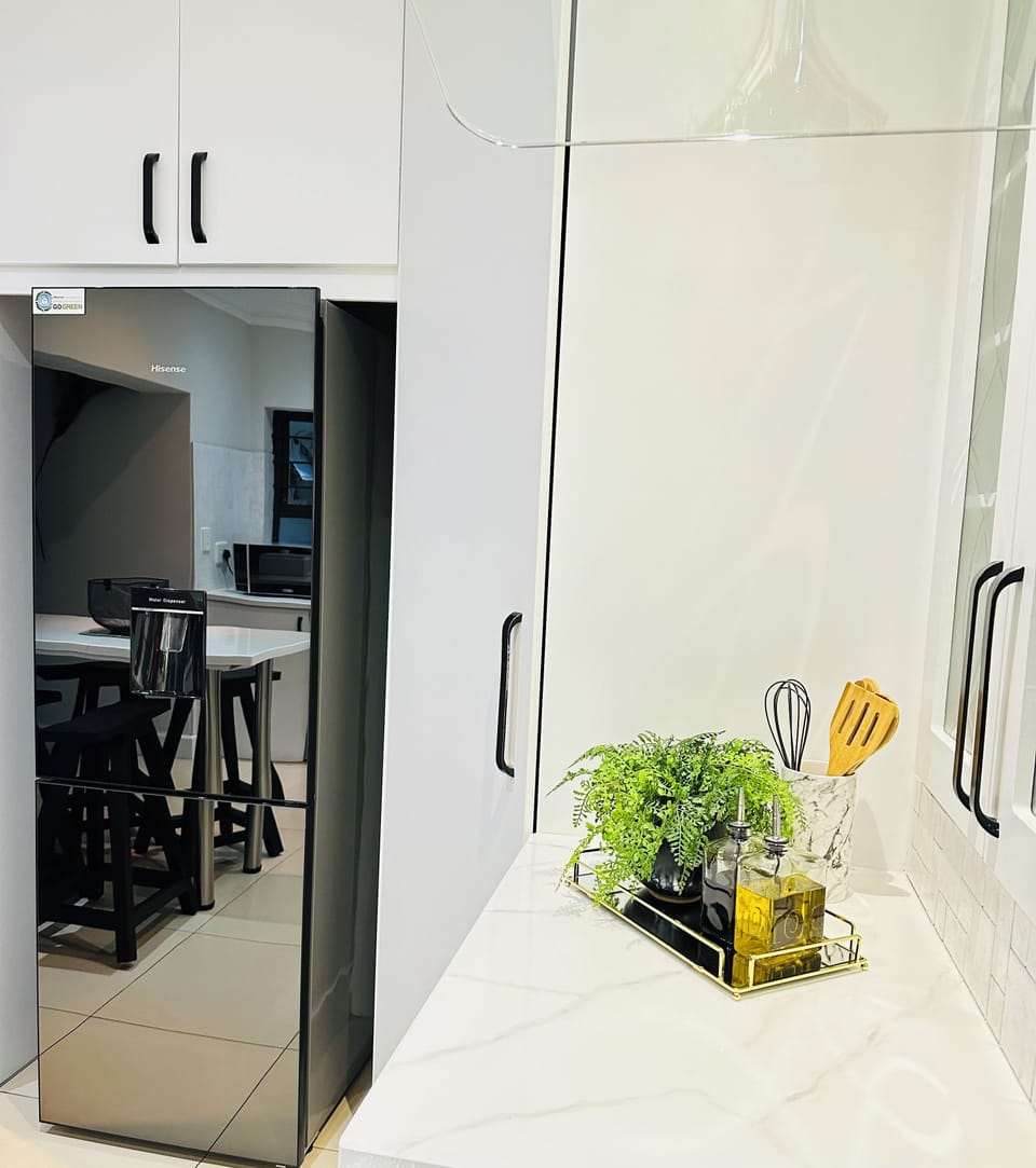 Apartment, 3 Bedrooms, Private Pool, Garden View | Interior