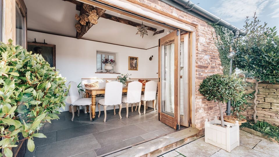 Dining area from the terrace, Beaufort Farmhouse, Bolthole Retreats