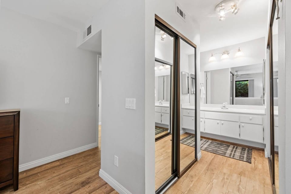 En Suite Main Bathroom