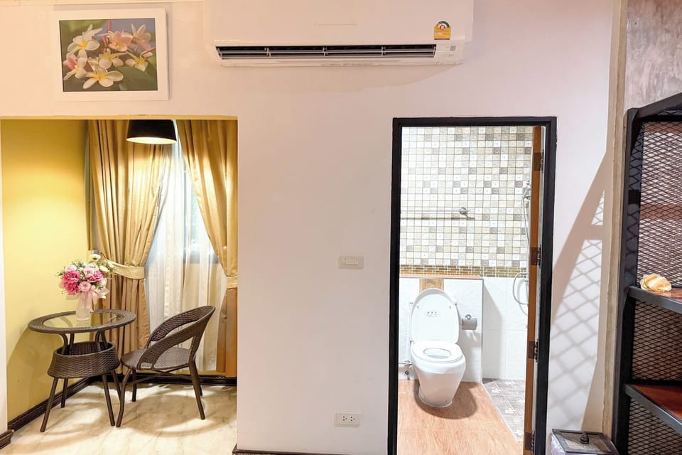 Superior Twin Room | Desk, rollaway beds, free WiFi, bed sheets
