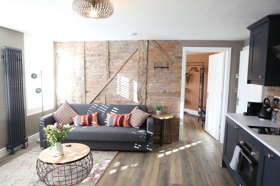 Apartment | 1 bedroom, soundproofing, iron/ironing board, Internet
