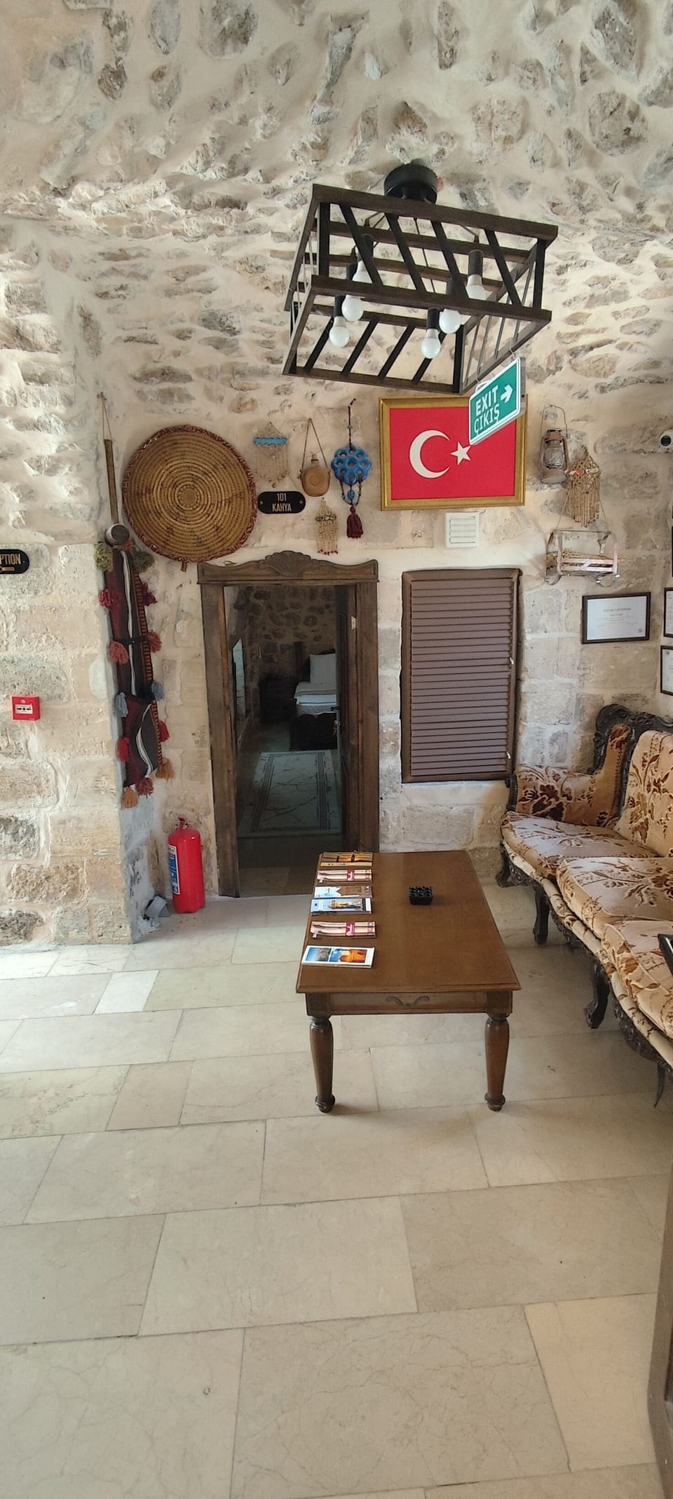 Kahya Oda | Living area | Flat-screen TV