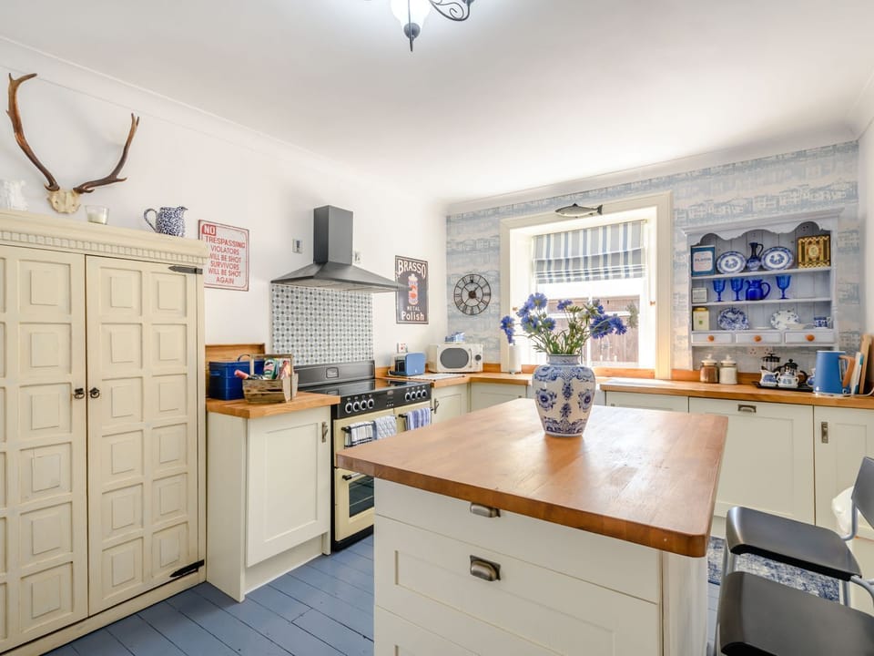 Fridge, dishwasher, electric kettle, toaster