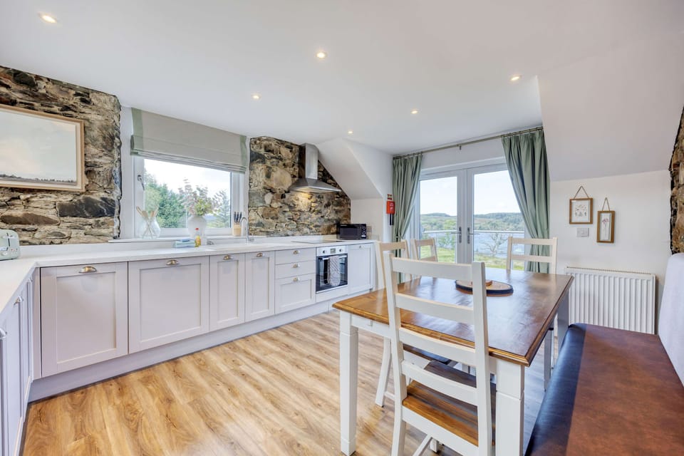 Modern kitchen
