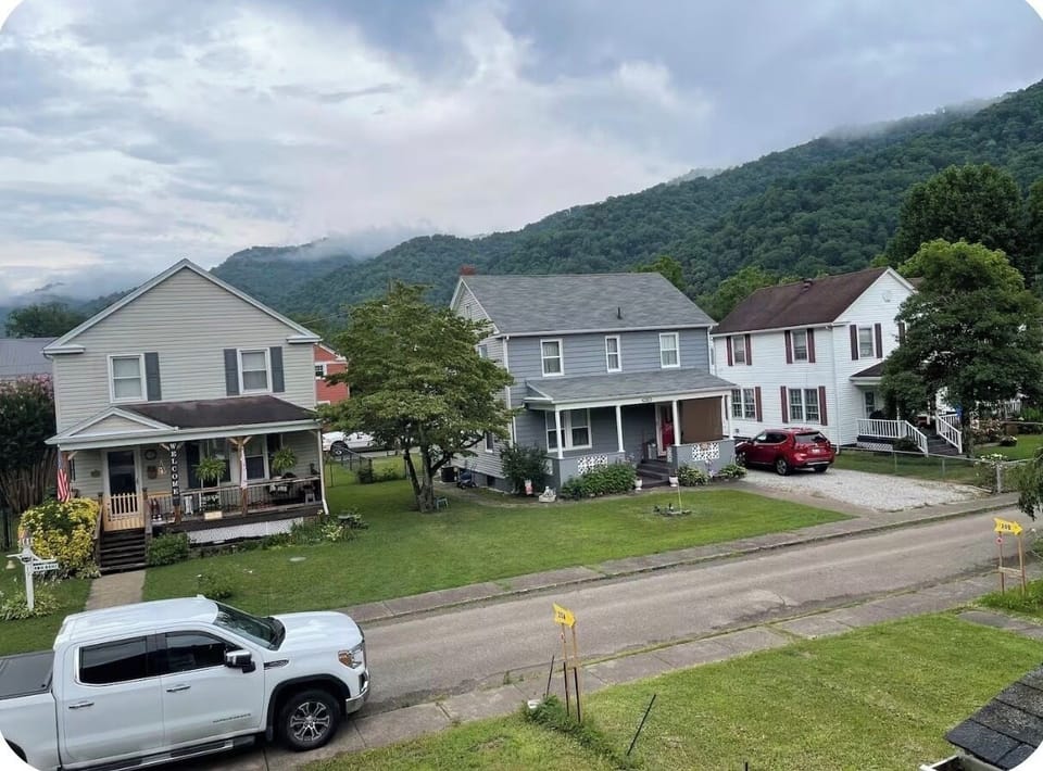 Neighborhood view