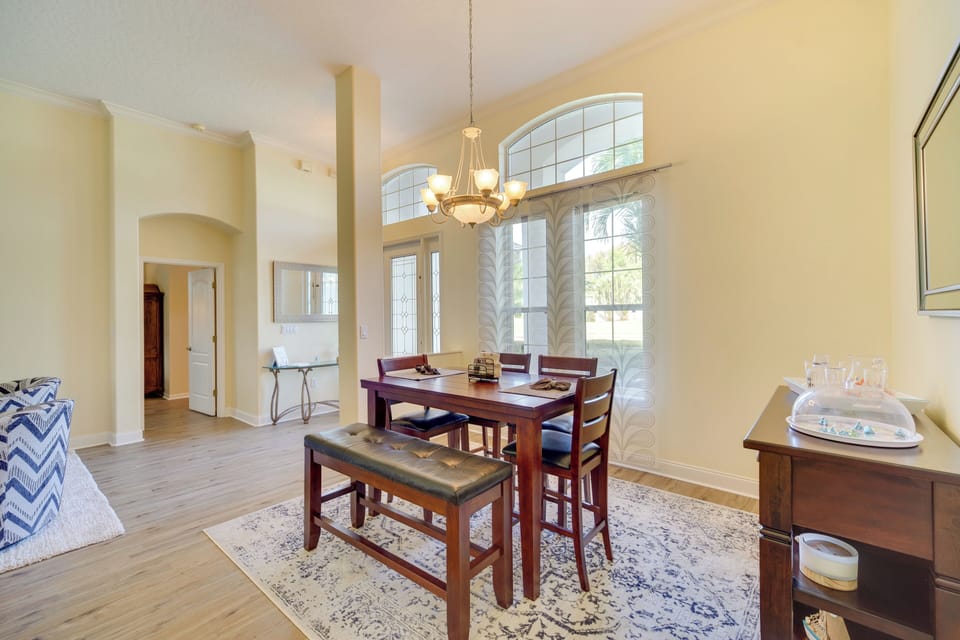 House (4 Bedrooms) | Interior