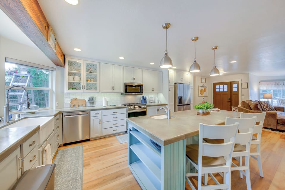 House (4 Bedrooms) | Interior