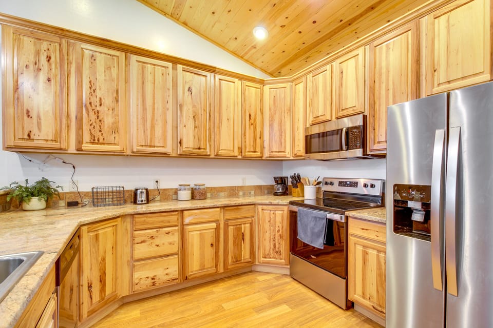 House (3 Bedrooms) | Interior