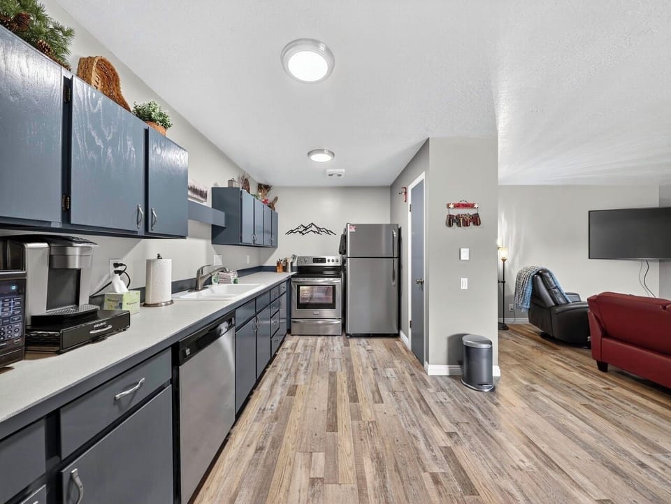 Spacious updated kitchen