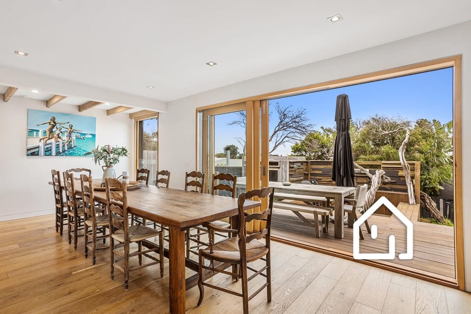 Spoilt for choice, between dining indoors or outdoor for meals