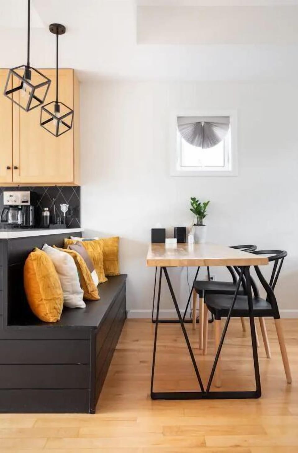 Dining area with built in banquet 