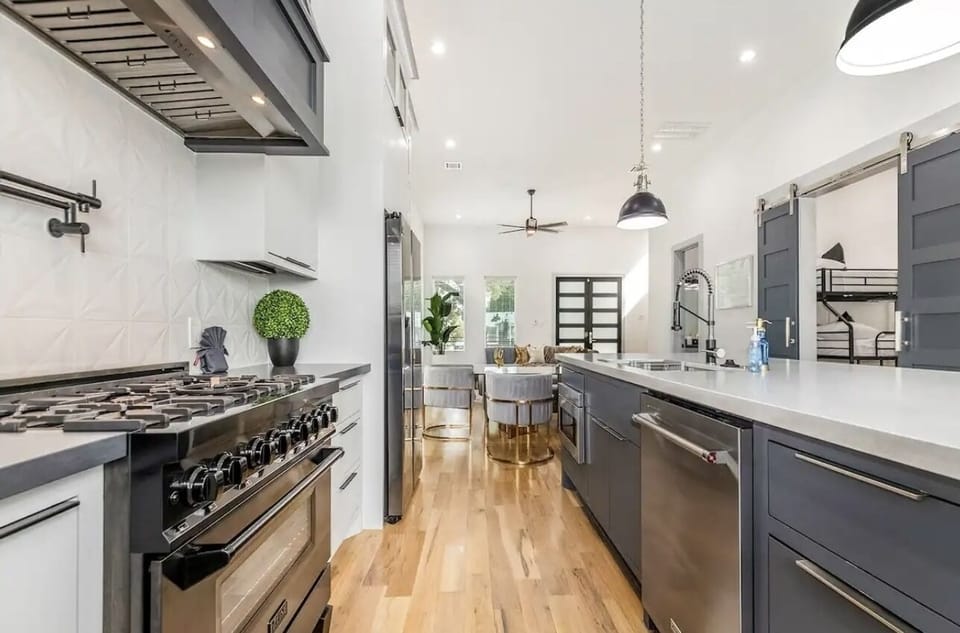 Private kitchen