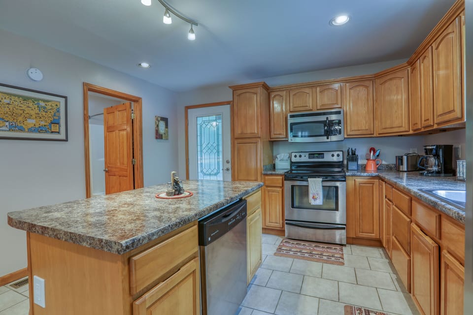 Full Kitchen