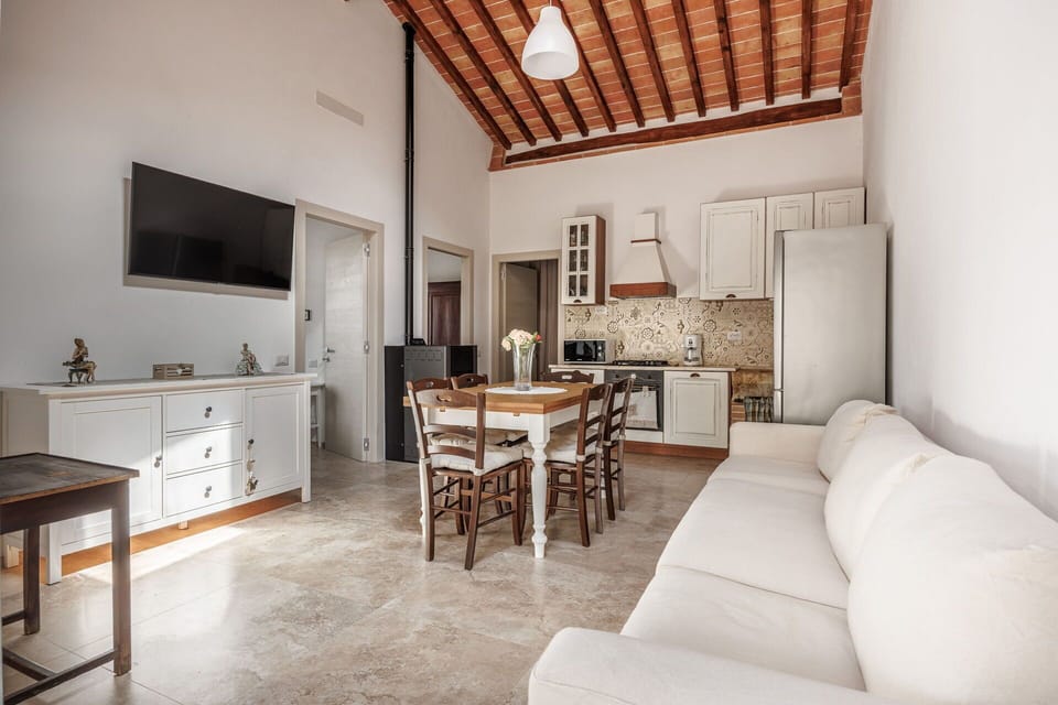 Autumn, Kitchen, Living Room, Spring, Summer