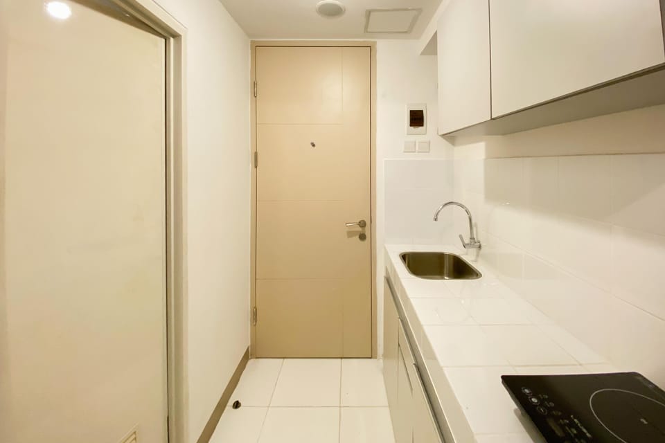 Studio | Private kitchen | Full-size fridge, stovetop