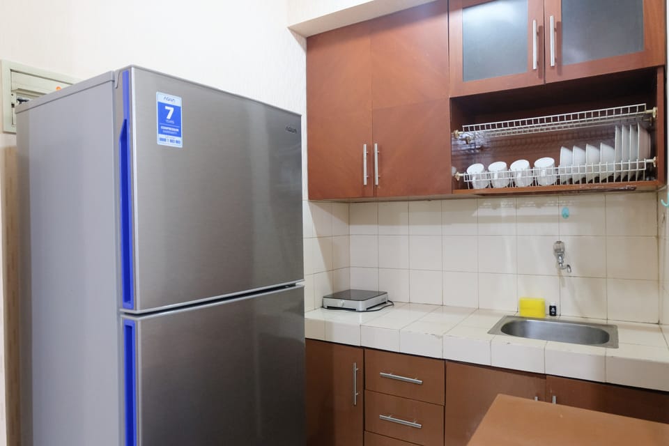 Apartment | Private kitchen | Full-size fridge, stovetop