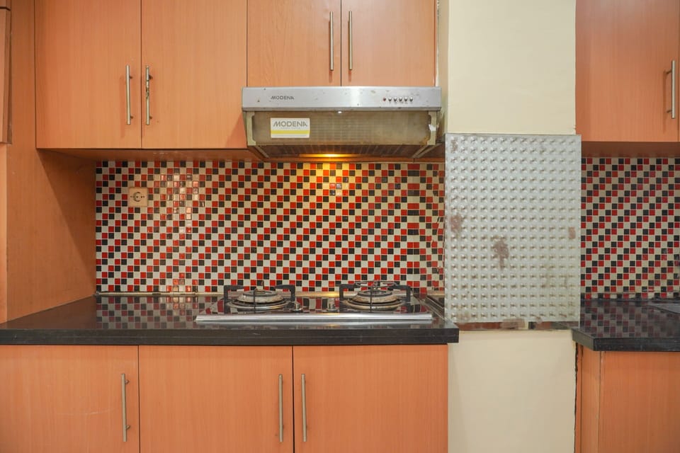 Apartment | Private kitchen | Full-size fridge, stovetop