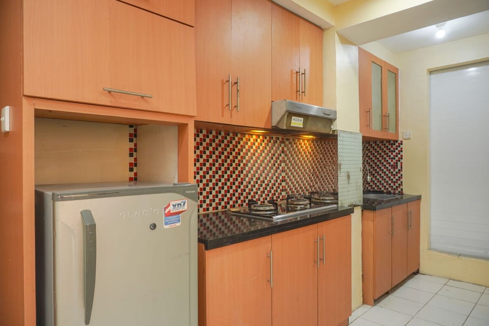 Apartment | Private kitchen | Full-size fridge, stovetop