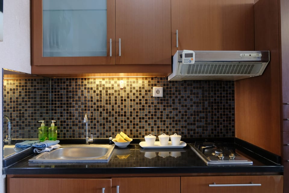 Apartment | Private kitchen | Full-size fridge, stovetop