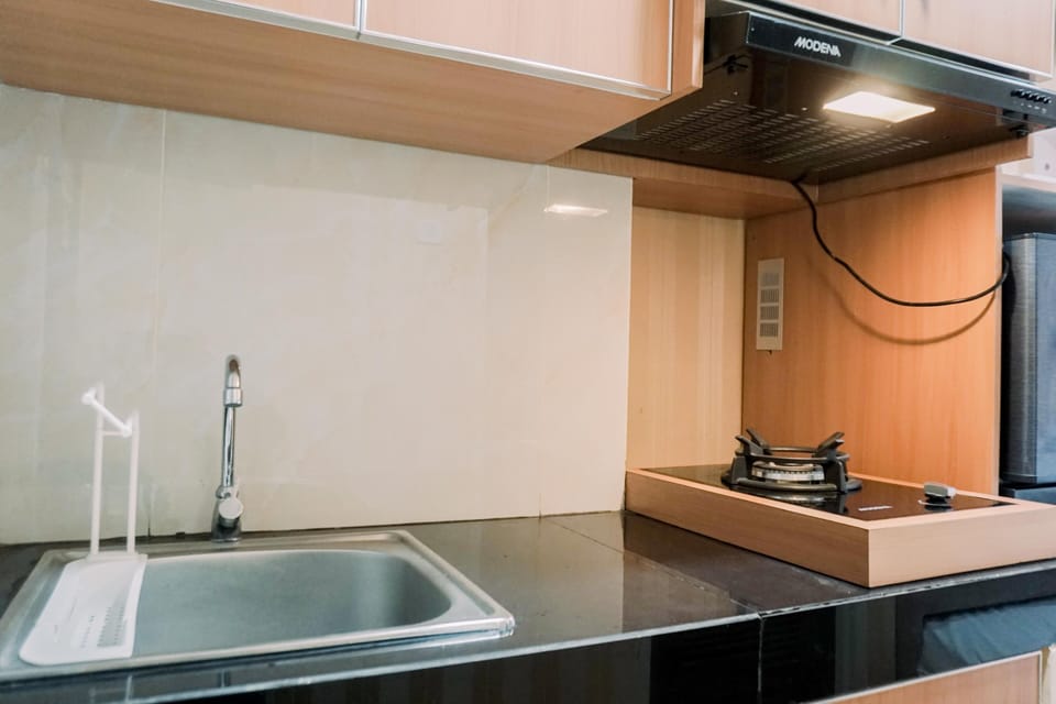 Studio | Private kitchen | Full-size fridge, stovetop