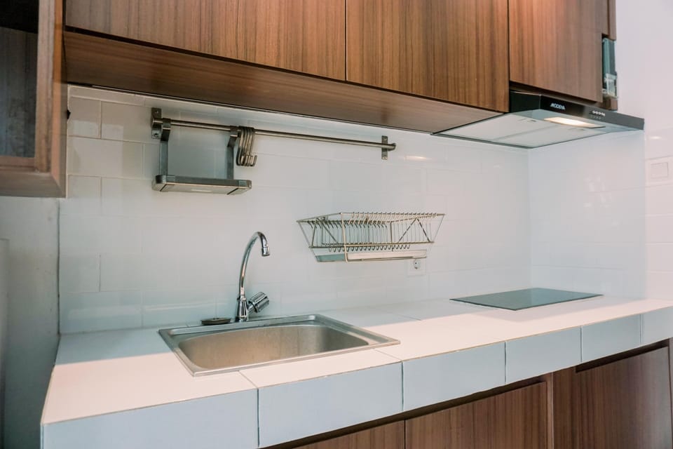 Studio | Private kitchen | Full-size fridge, stovetop, electric kettle