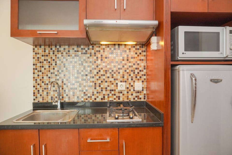Apartment | Private kitchen | Full-size fridge, stovetop