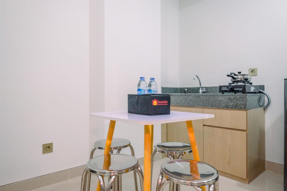 Apartment | Private kitchen | Full-size fridge, stovetop