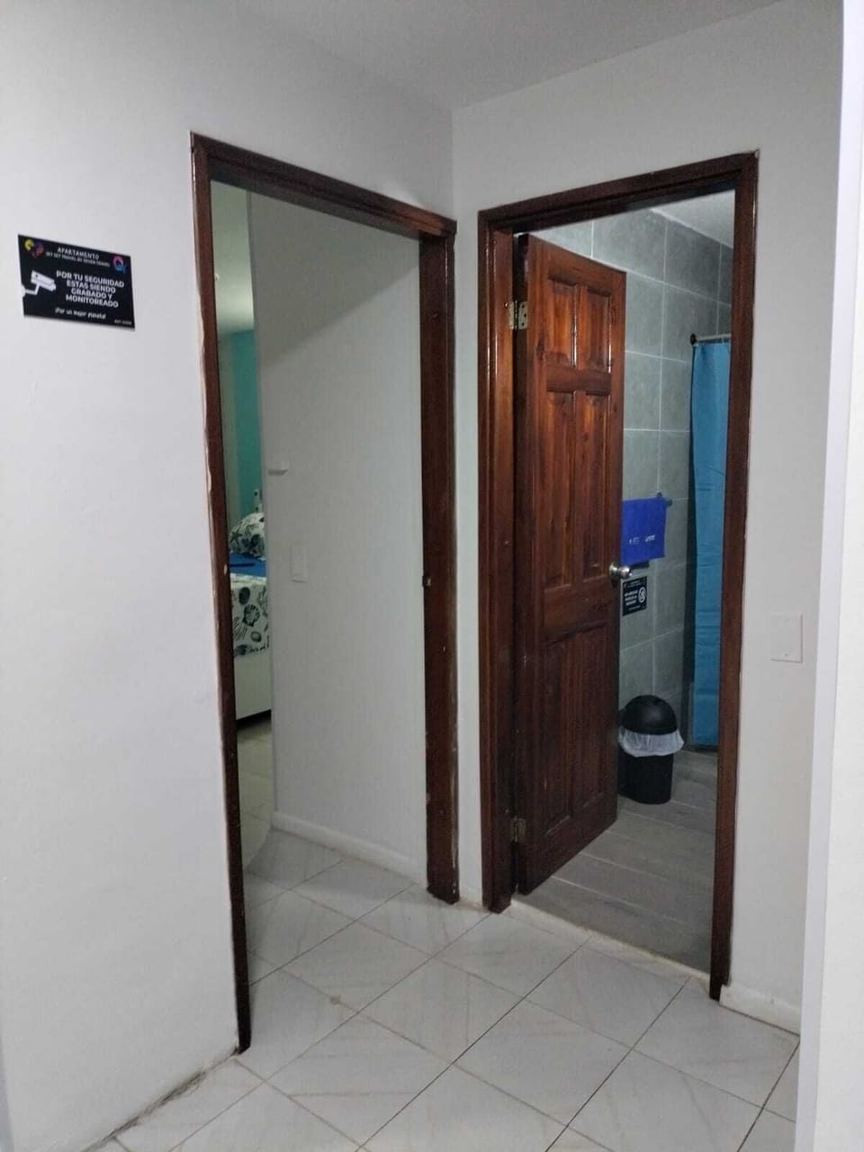 Family Apartment | Bathroom | Shower, towels, soap, shampoo