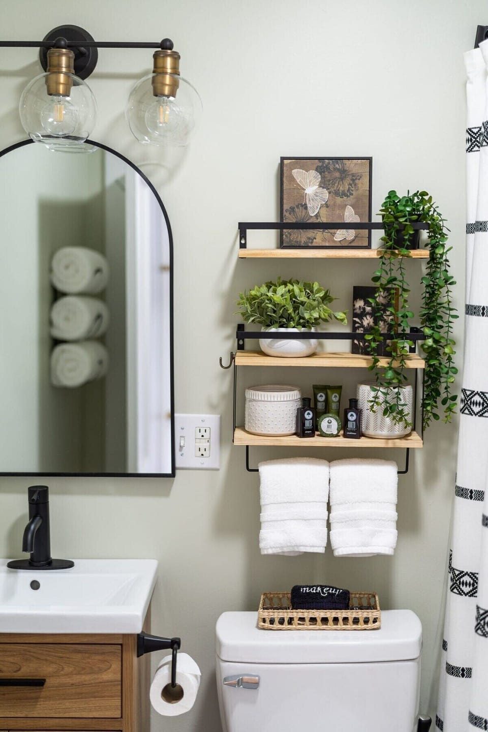 Wash the the day of travel away with a selection of luxury toiletries.