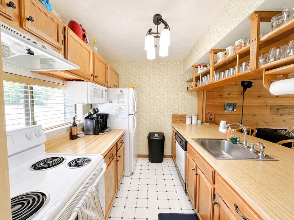 Fully equipped kitchen to cook up your favorite foods