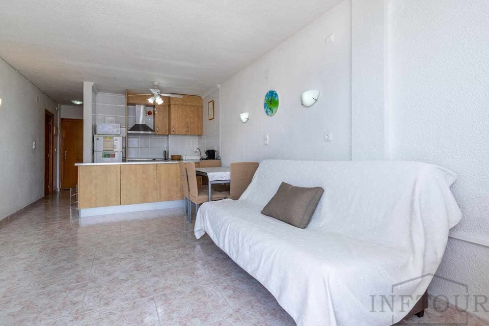 Communal lounge/ TV room,Kitchen or kitchenette