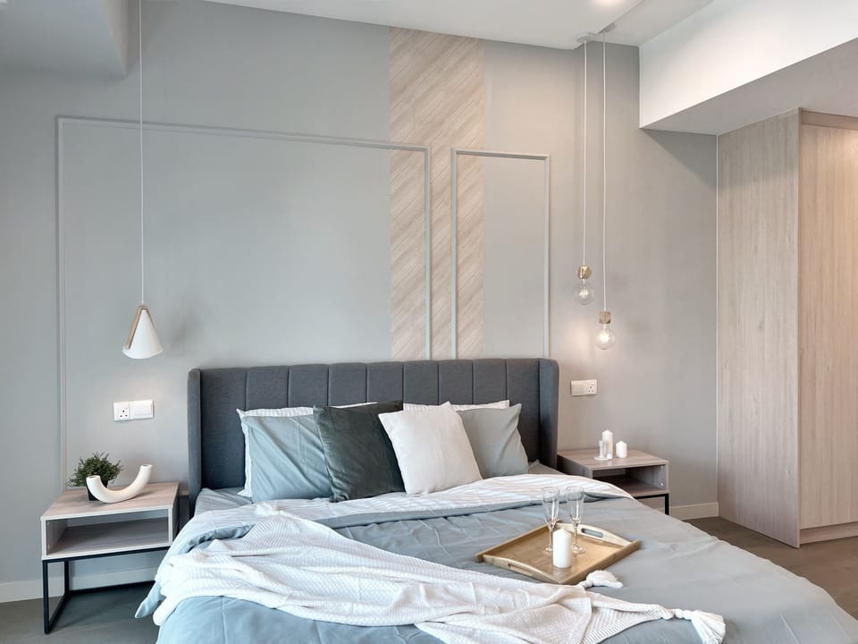 Designer King Suite | Blackout drapes, iron/ironing board, free WiFi, bed sheets