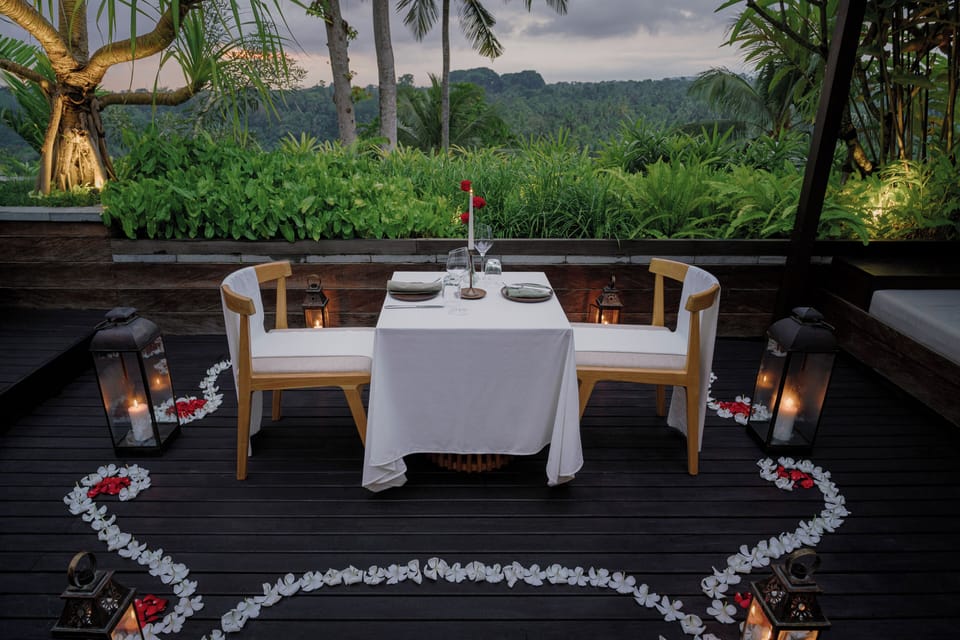Couples dining