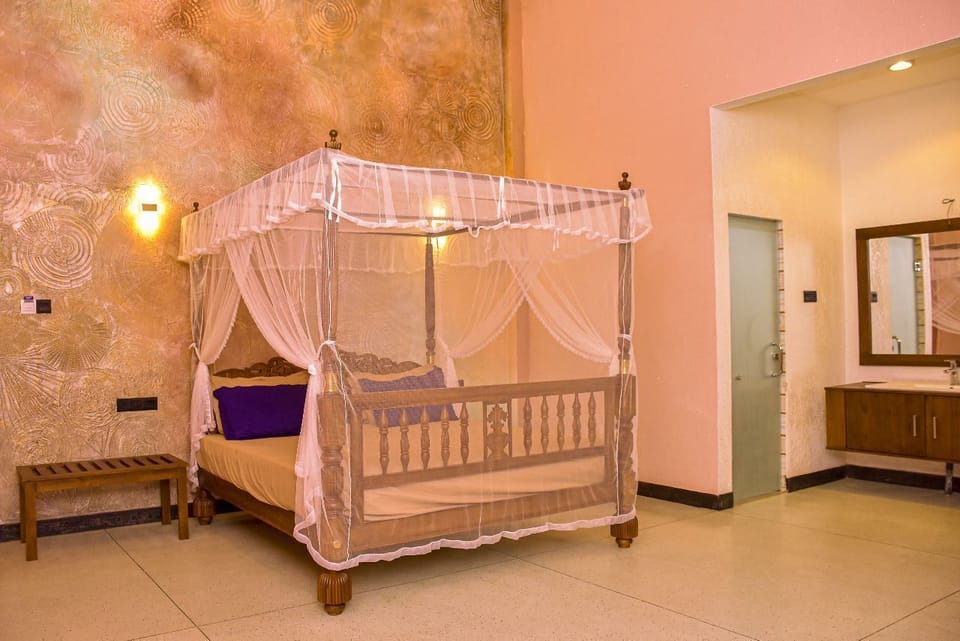 Standard Double Room | Individually furnished, soundproofing, free WiFi