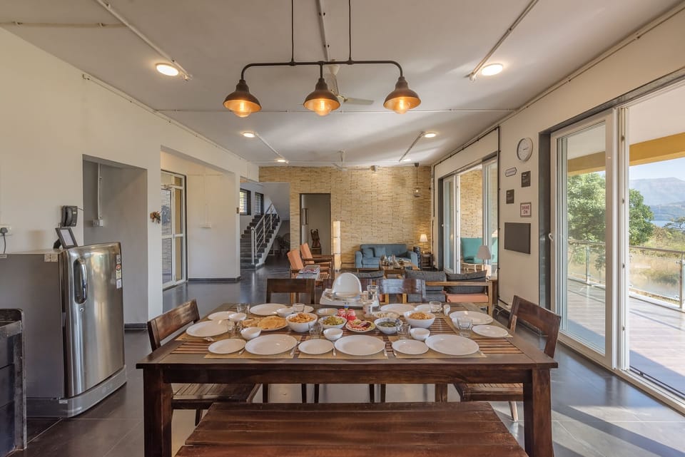Family Villa | Dining room