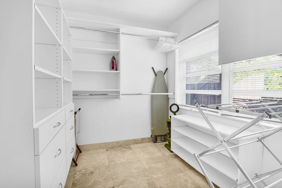 Huge walk-in closet perfect for those longer stays