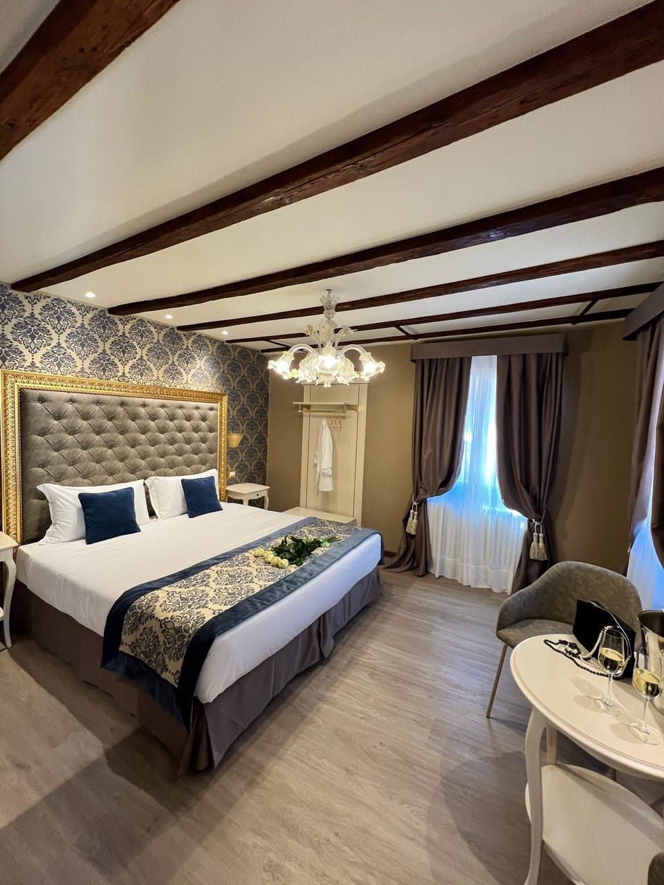 Deluxe Room, Canal View | Premium bedding, down comforters, memory foam beds, minibar