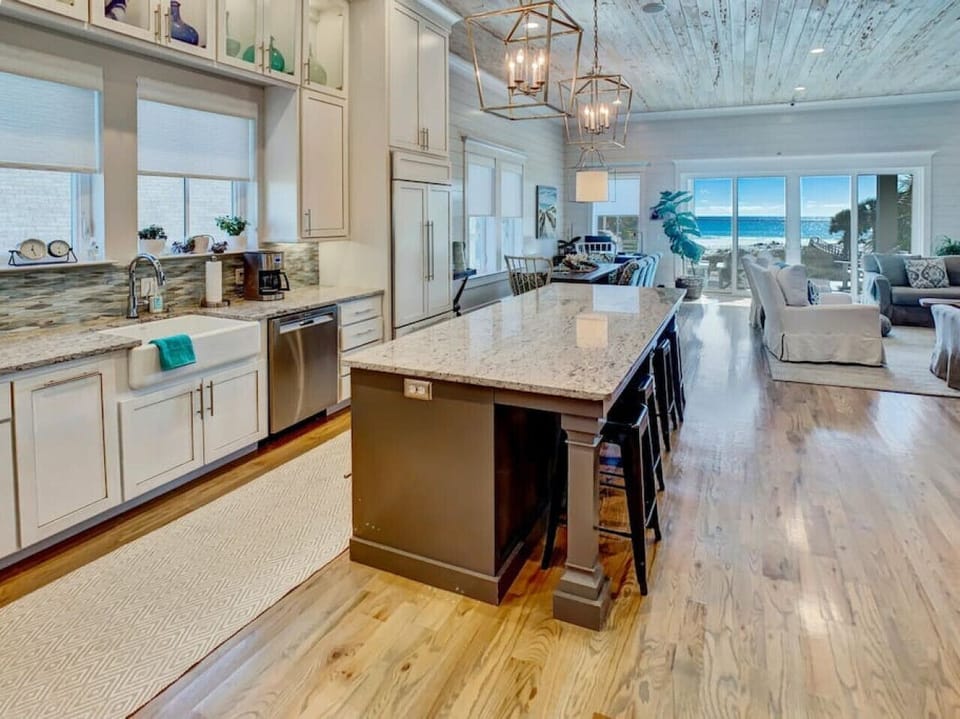 Main Level Kitchen