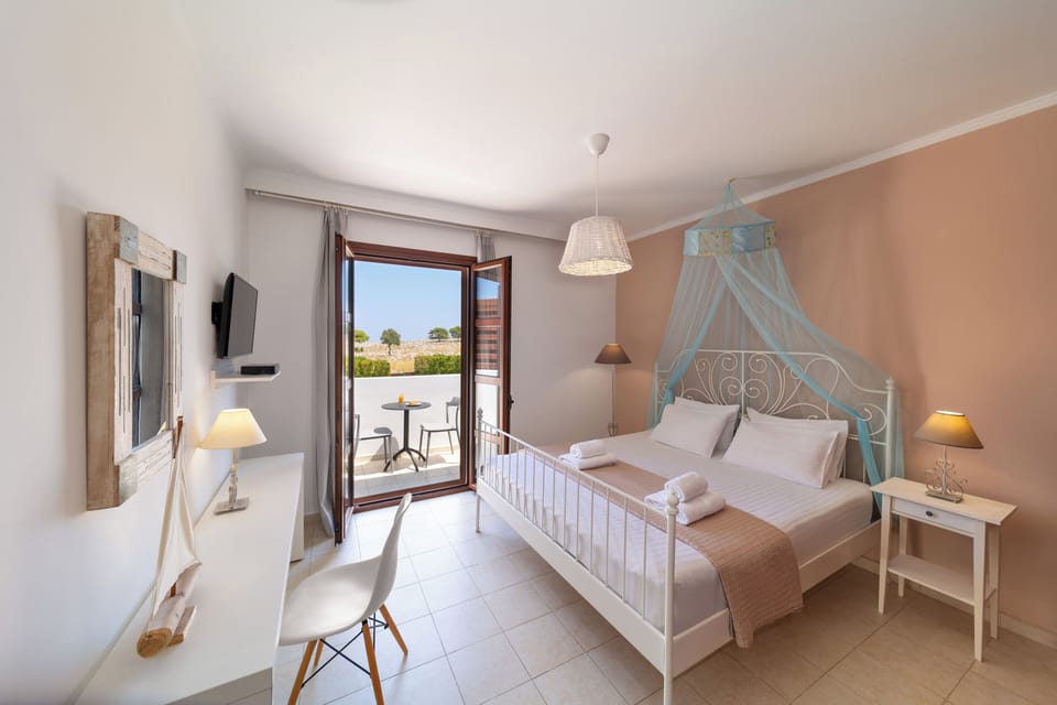 Villa, 2 Bedrooms, Mountain View | 2 bedrooms, in-room safe, blackout drapes, soundproofing